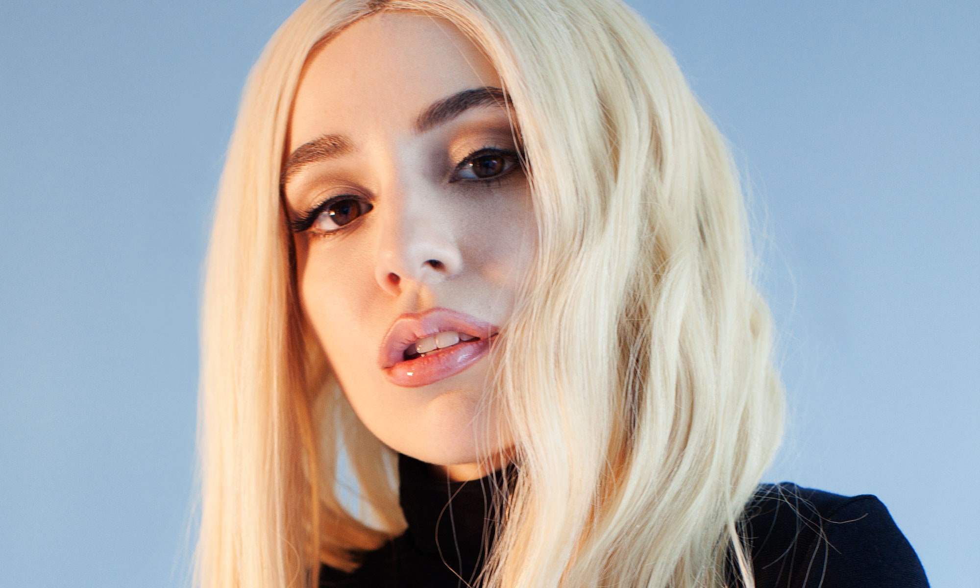 Ava Max nose job