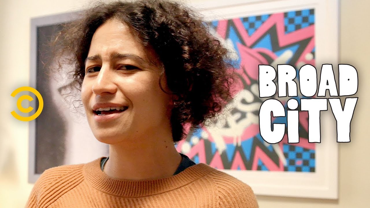Ilana Glazer Before and After Plastic Surgery – Body Measurements, Lips, Boob Job, and More!