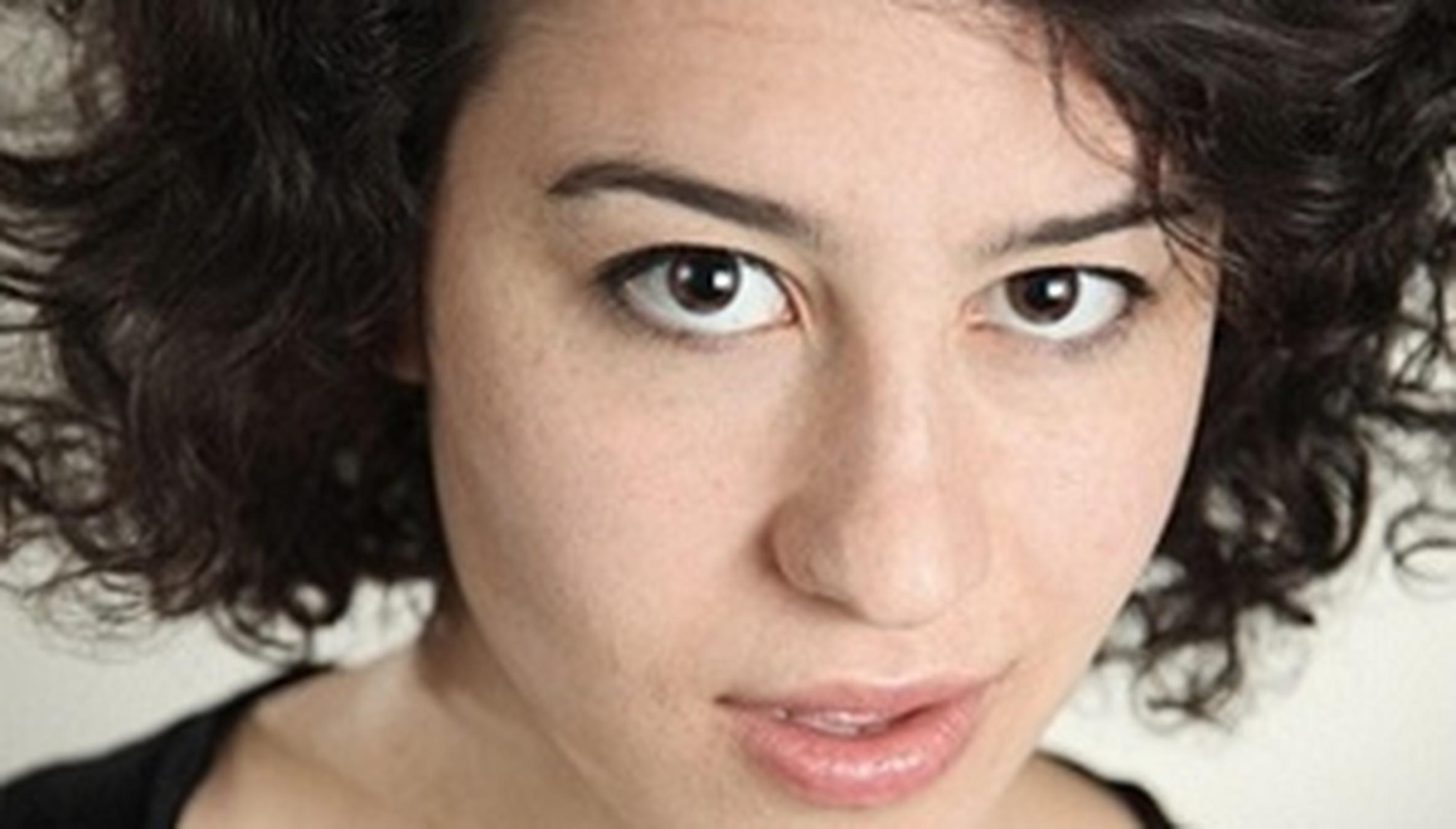 Ilana Glazer nose job