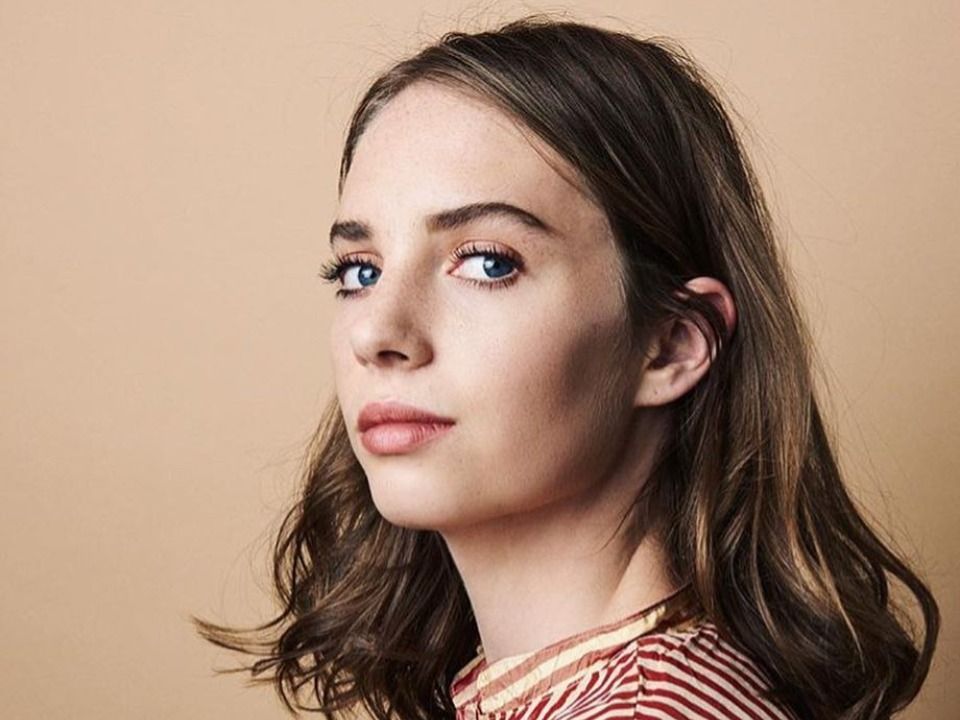 Maya Hawke plastic surgery