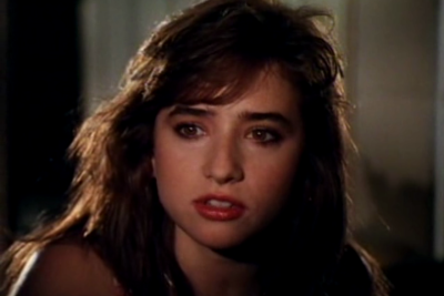 Pamela Adlon body measurements lips nose job