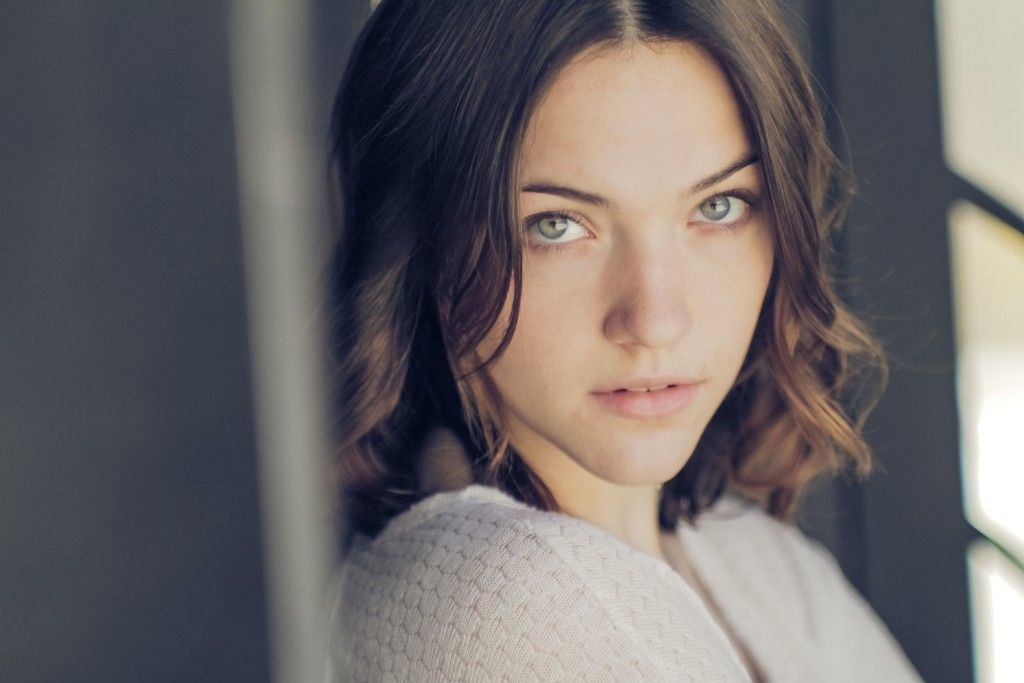 Violett Beane Plastic Surgery – Before and After. Body Measurements, Nose Job, Botox, and More!