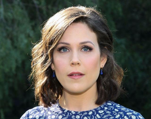 Erin Krakow Plastic Surgery and Body Measurements