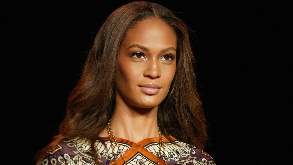 Joan Smalls Plastic Surgery Face