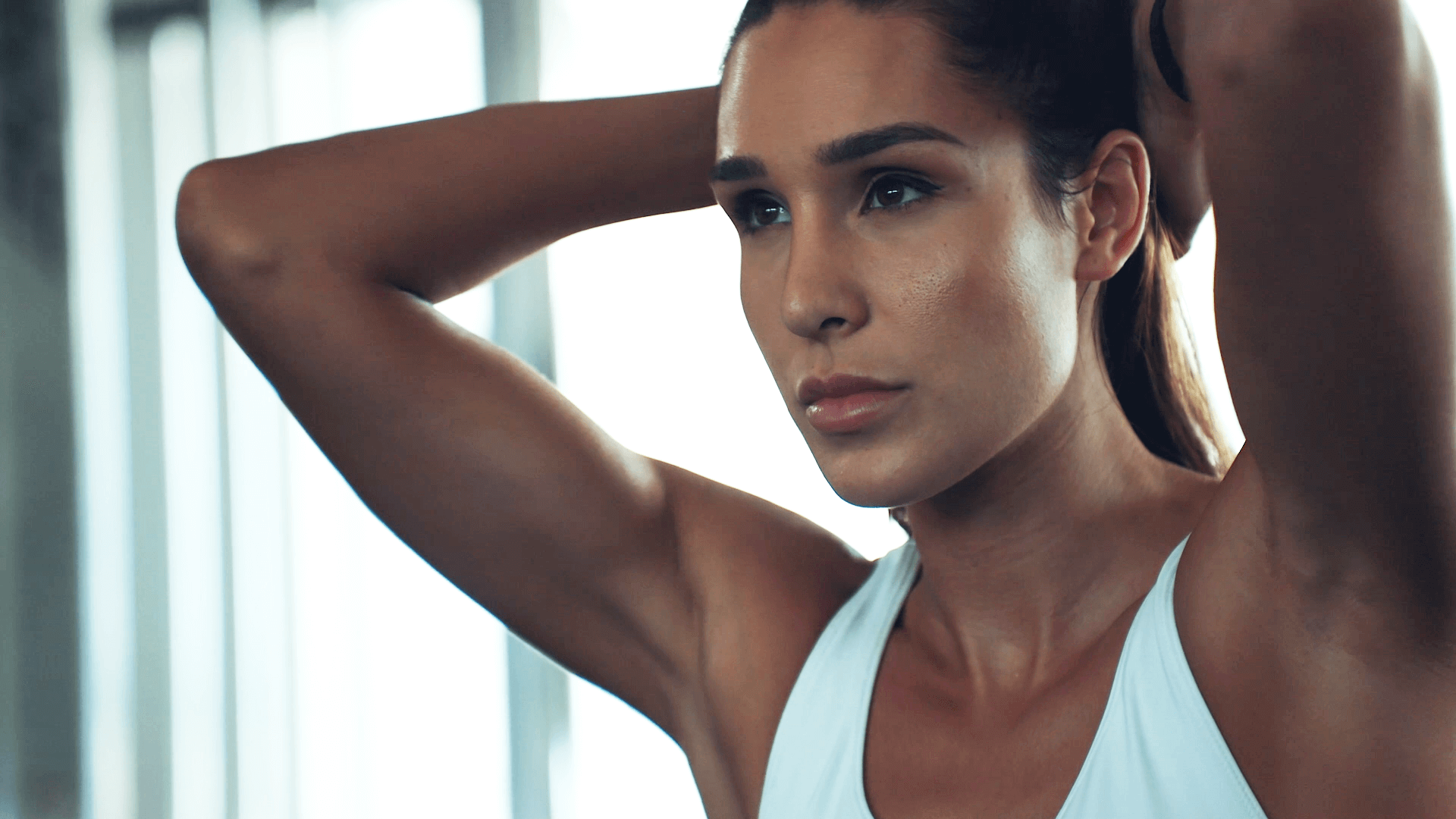 Kayla Itsines’ Plastic Surgery – What We Know So Far