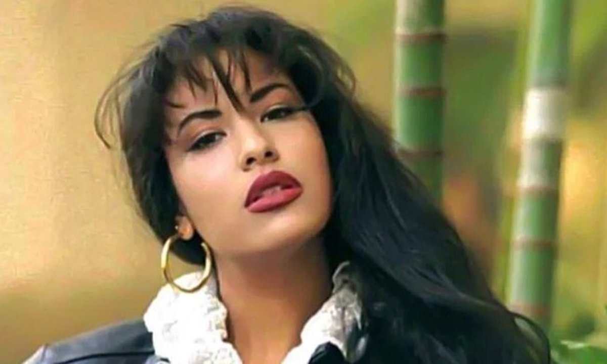 Selena Quintanilla Plastic Surgery: Liposuction