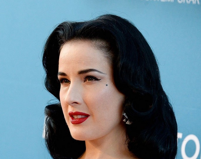 Dita Von Teese Plastic Surgery and Body Measurements