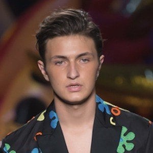 Anwar Hadid Plastic Surgery and Body Measurements