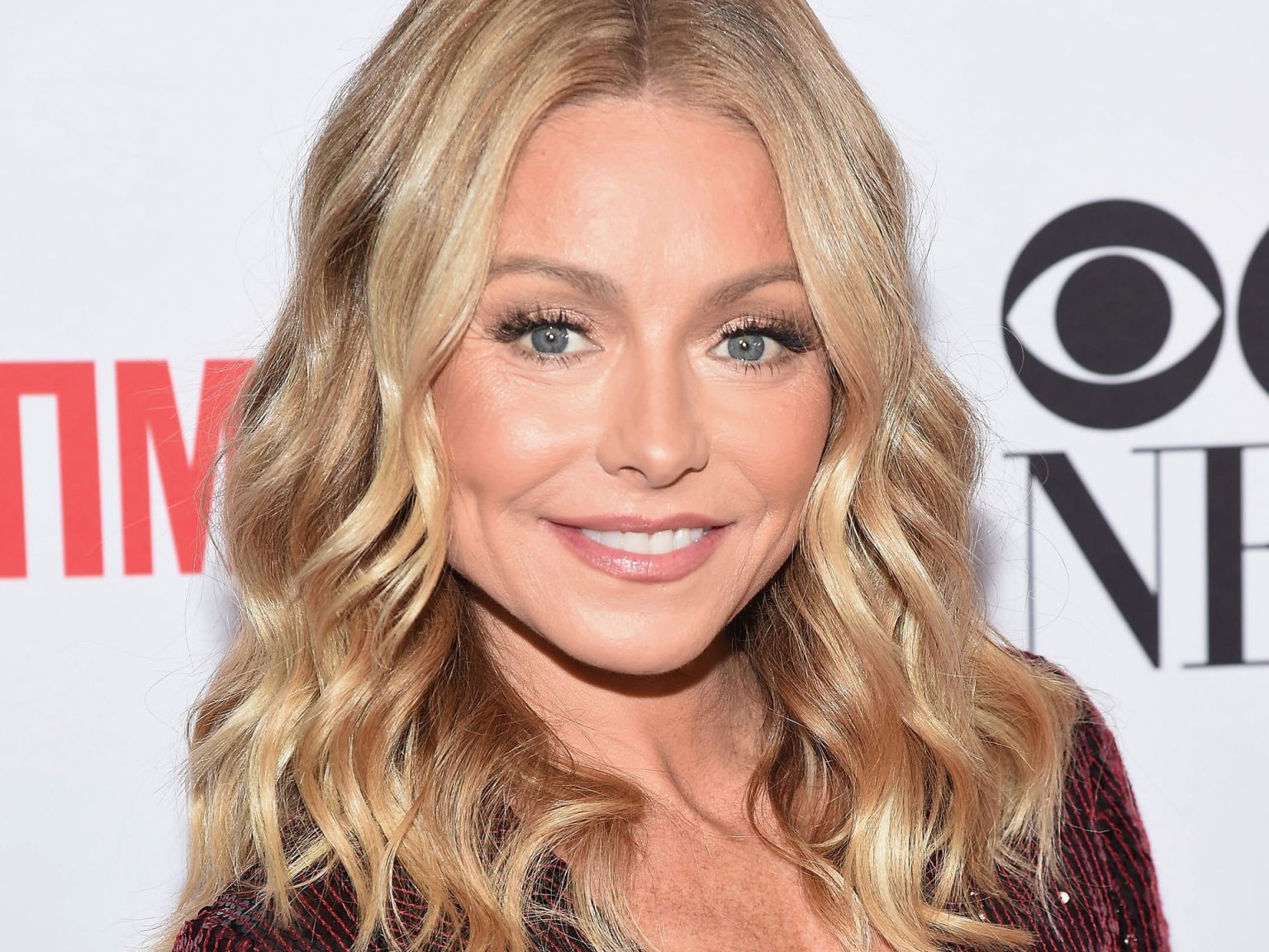 Did Kelly Ripa Undergo Plastic Surgery? Body Measurements and More