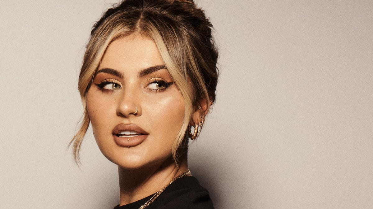 Jamie Genevieve’s Journey: Embracing Plastic Surgery with Breast Augmentation